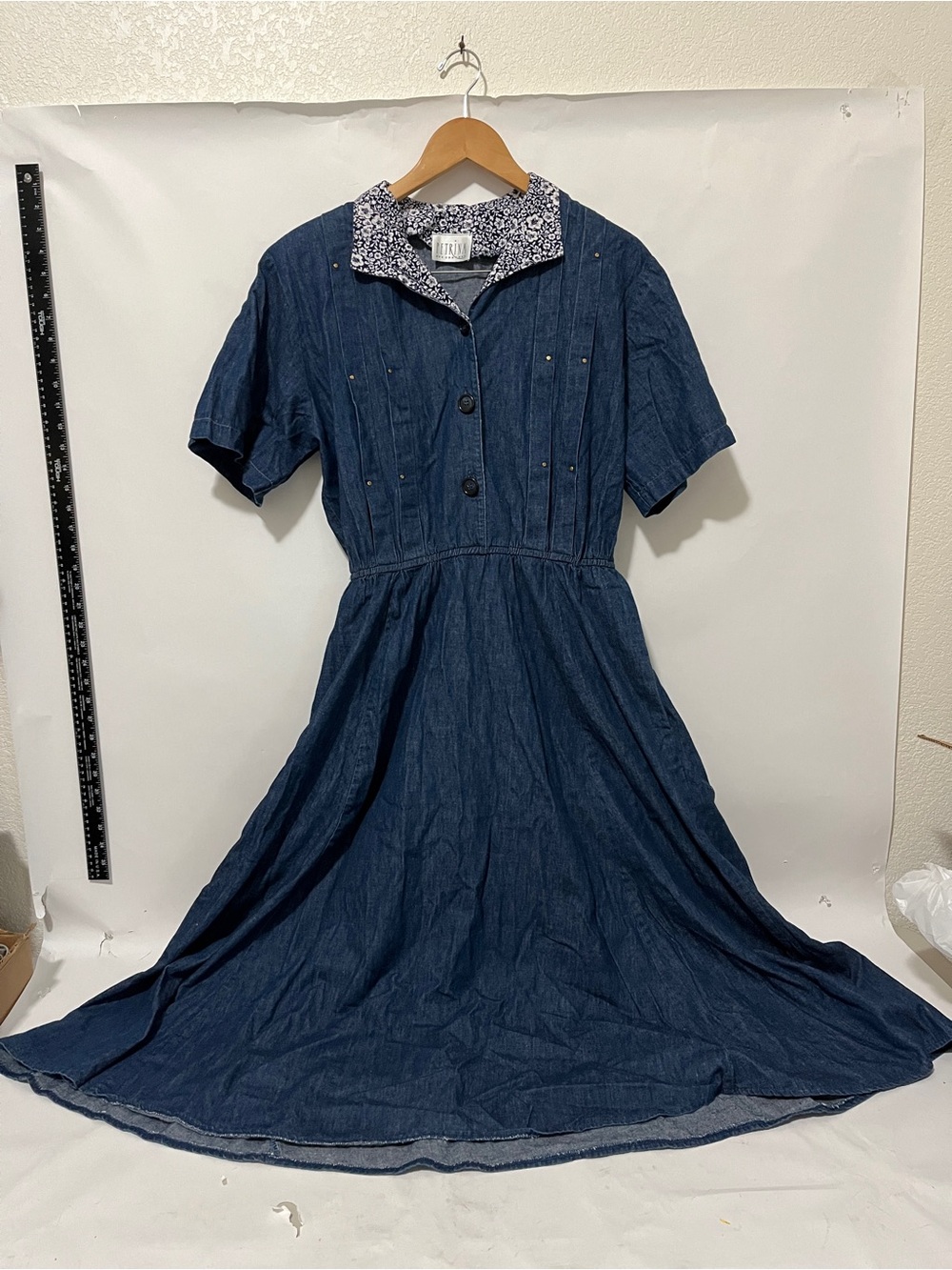 Vintage 90s 80s Retro Denim Jean Cottagecore Western Prairie Shirt Dress Pockets